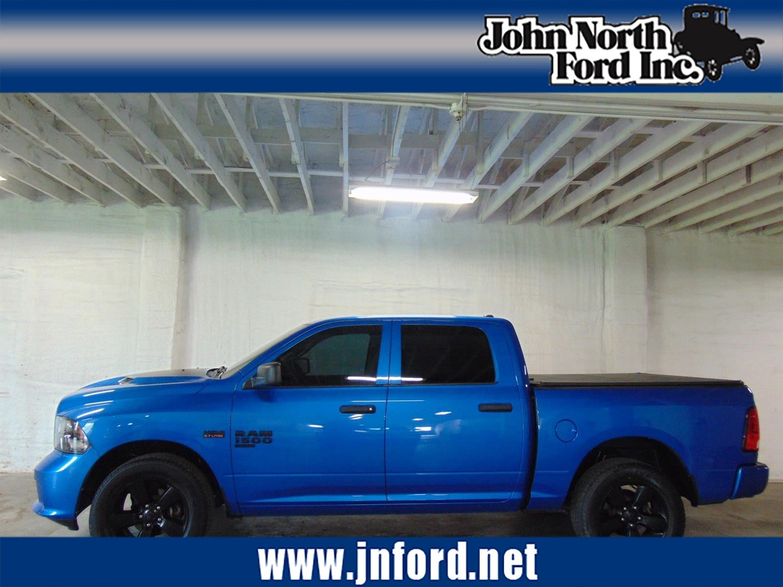 2019 RAM 1500 Classic Express 4x4 Crew Cab 5'7's photo