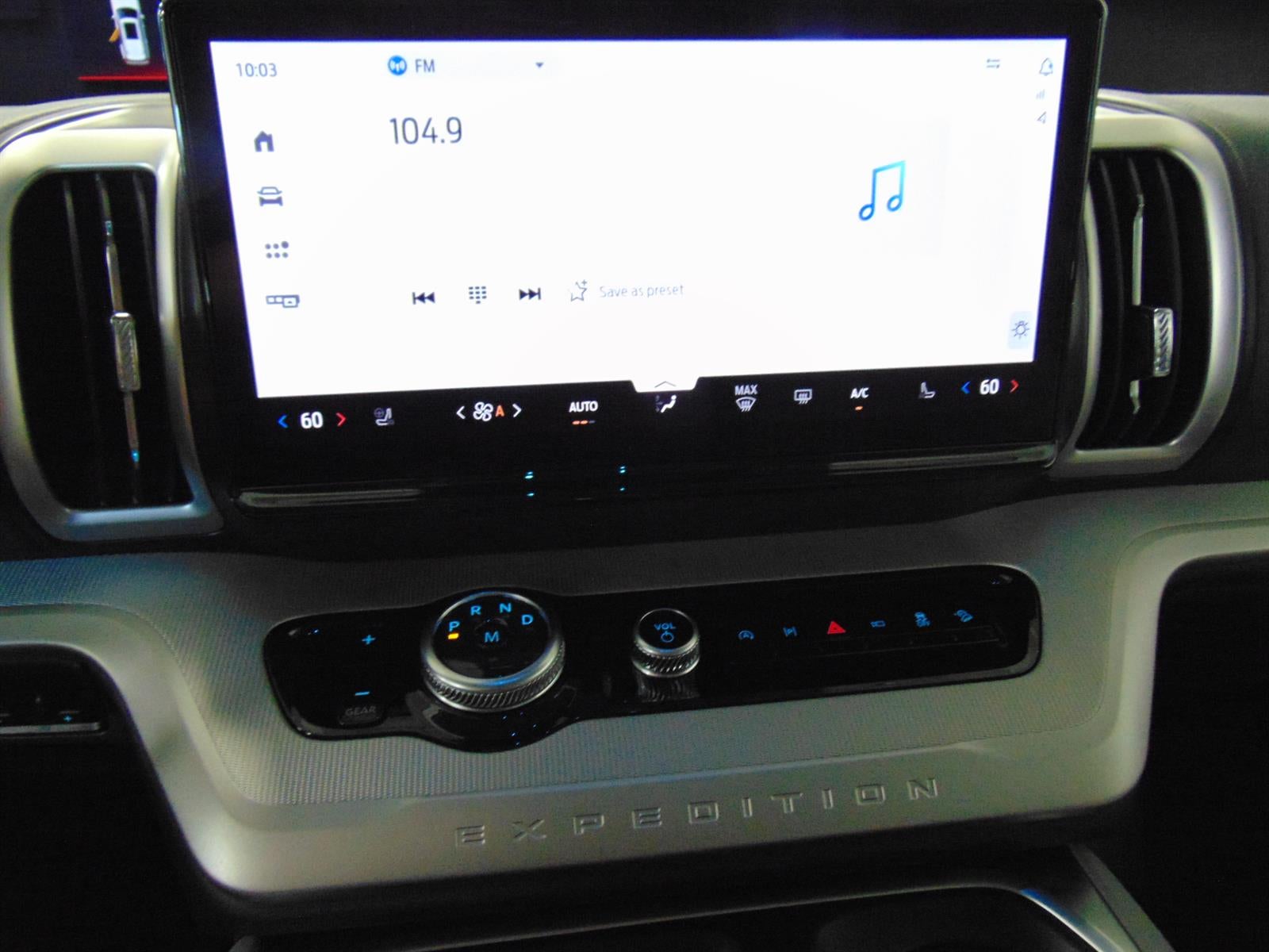 2027 Ford Expedition MAX ACTIVE 4X4