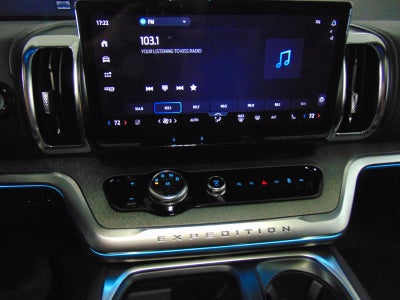 2027 Ford Expedition TREMOR 4X4