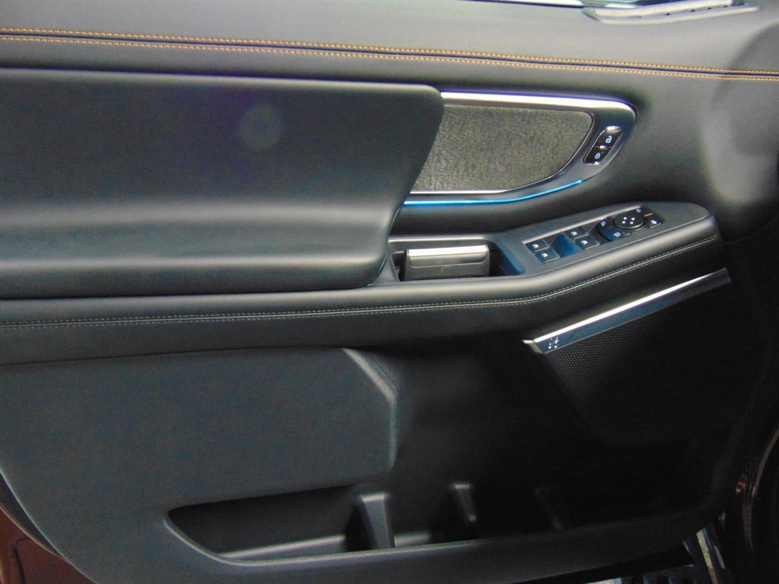 2027 Ford Expedition TREMOR 4X4