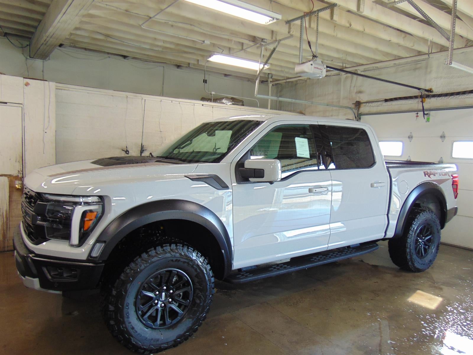 2026 Ford F-150 RAPTOR 4WD