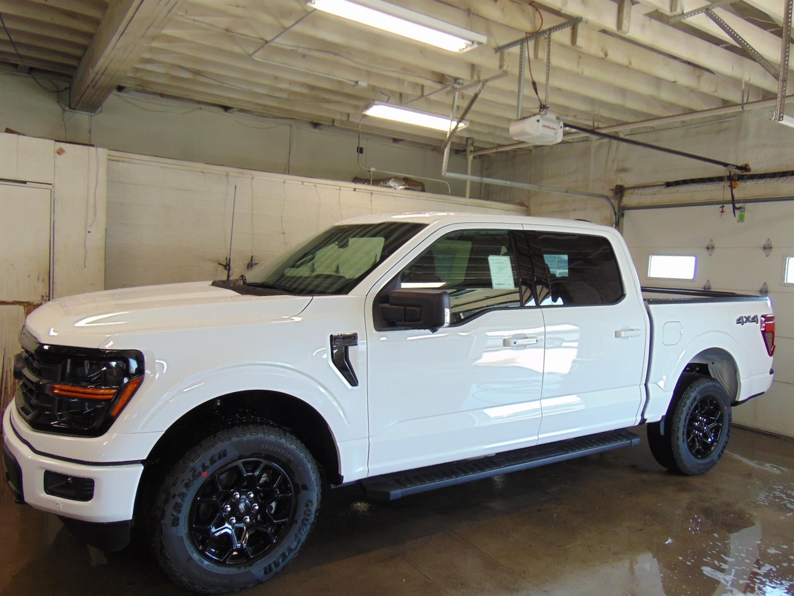 2026 Ford F-150 XLT 4WD SUPERCREW