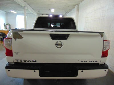 2017 Nissan Titan SV
