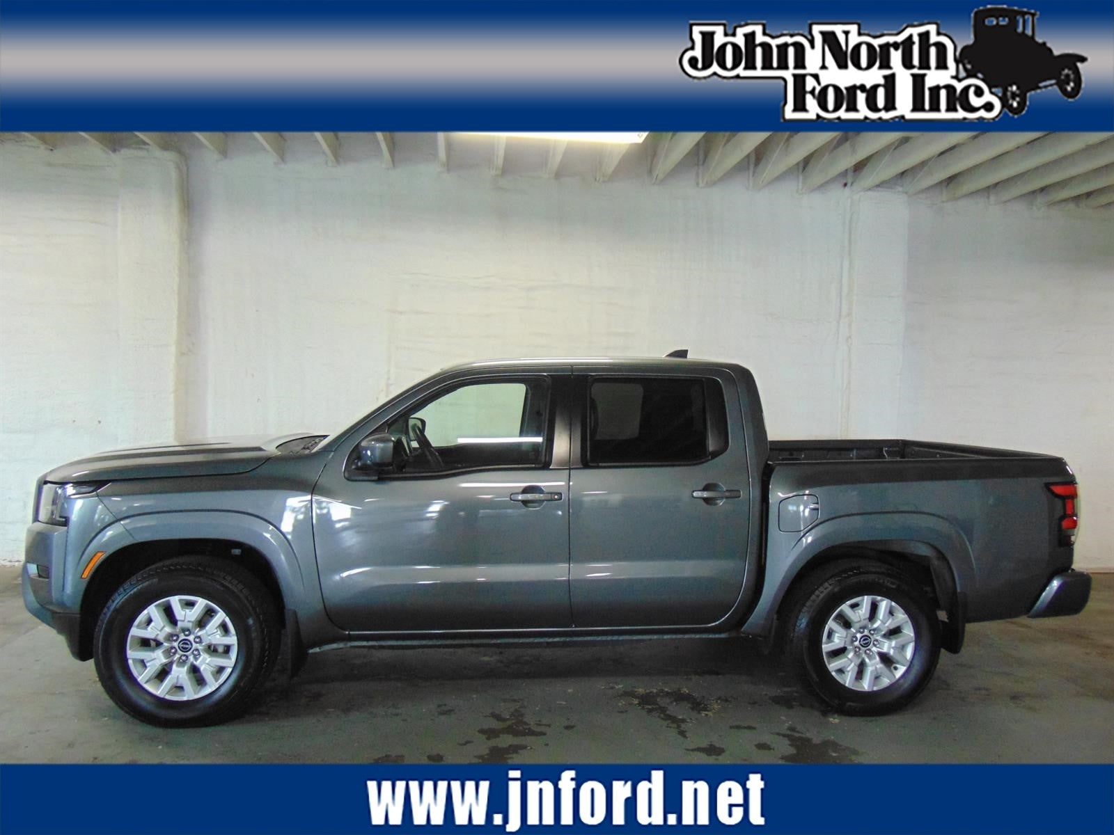 2023 Nissan Frontier SV Crew Cab 4X2 SWB's photo