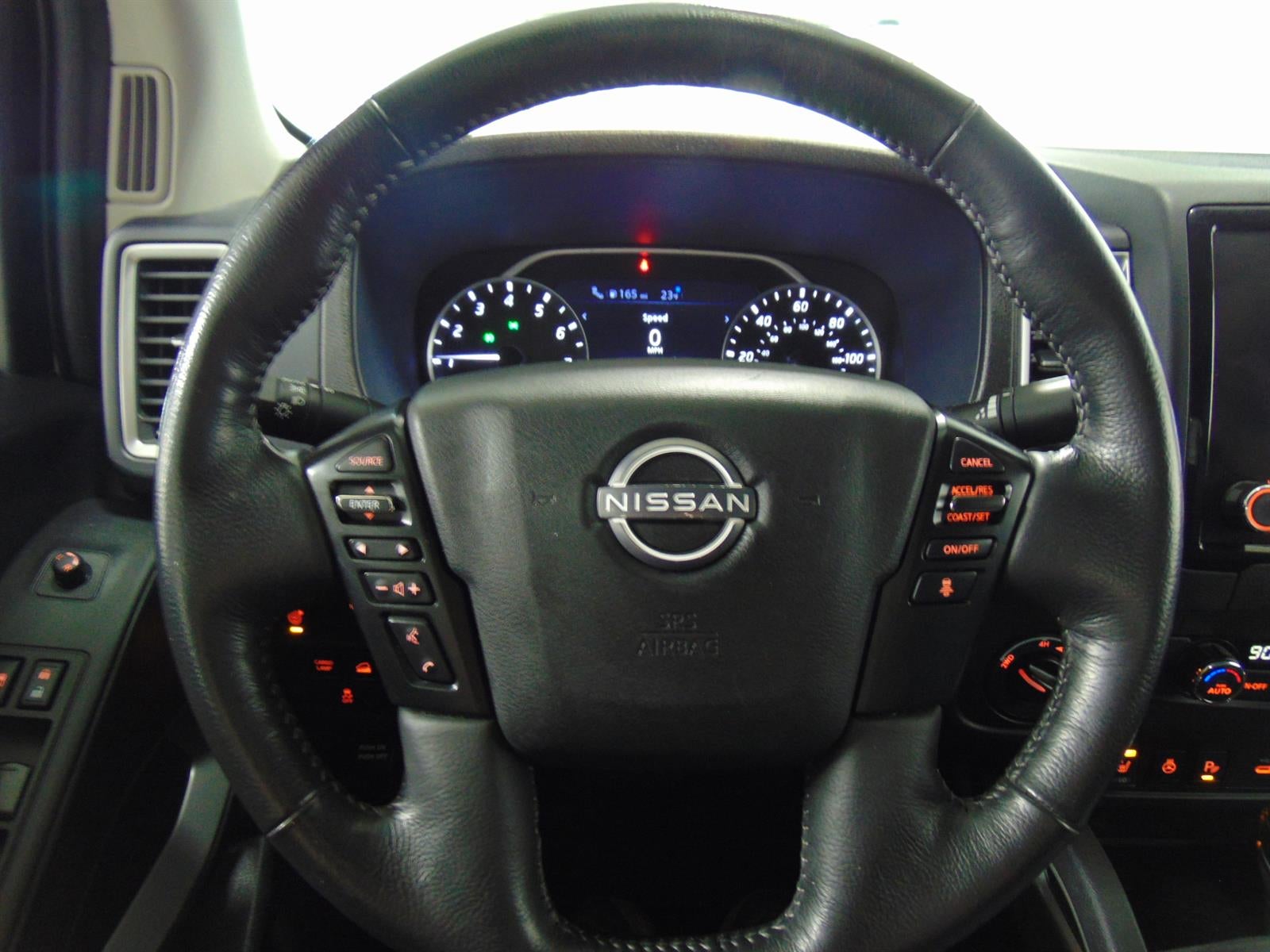 2023 Nissan Frontier SV