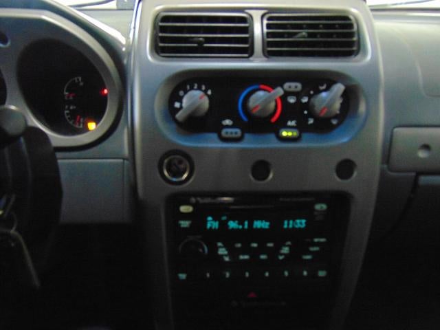 2002 Nissan Frontier SE-V6