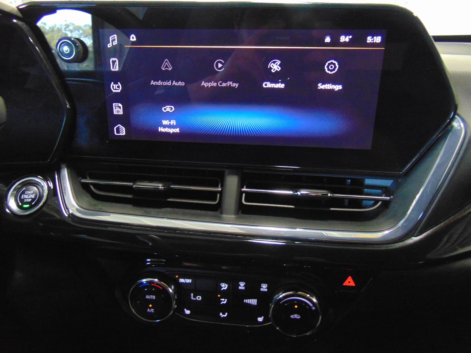 2025 Chevrolet Trax RS